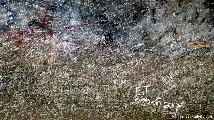 garffiti-inside-mingun-bell