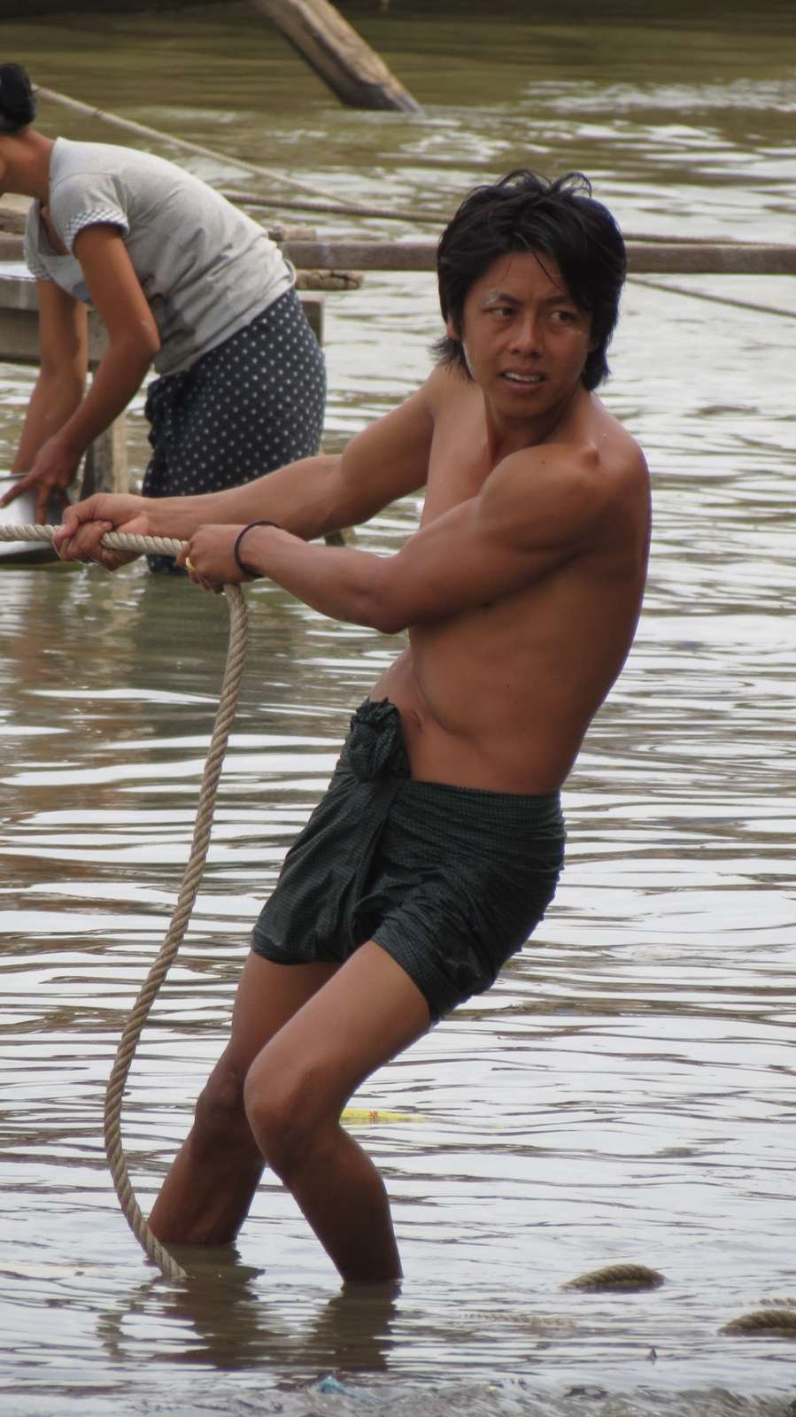 Mingun jetty boatman