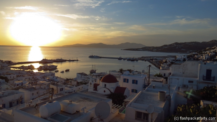 mykonos-harbour-sunset