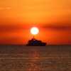 mykonos-central-boat-sunset