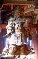Kongōrikishi statue nara