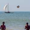 negombo-sailboat-ball-and-men