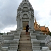 stairs-phnom-penh-palace-building
