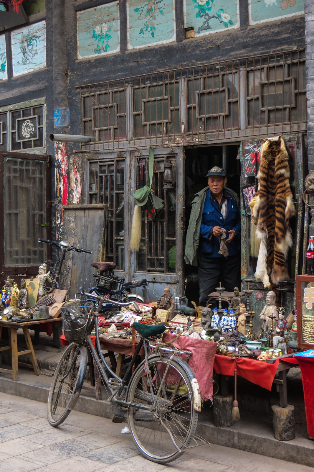 pingyao-antiques-shop