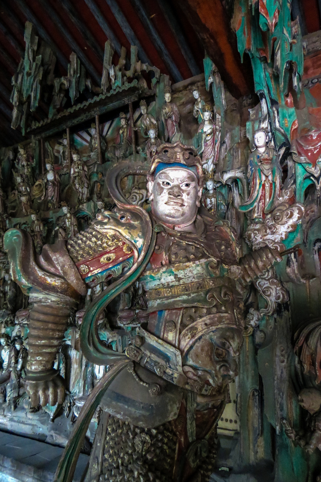 pingyao-sculptures-in-temple