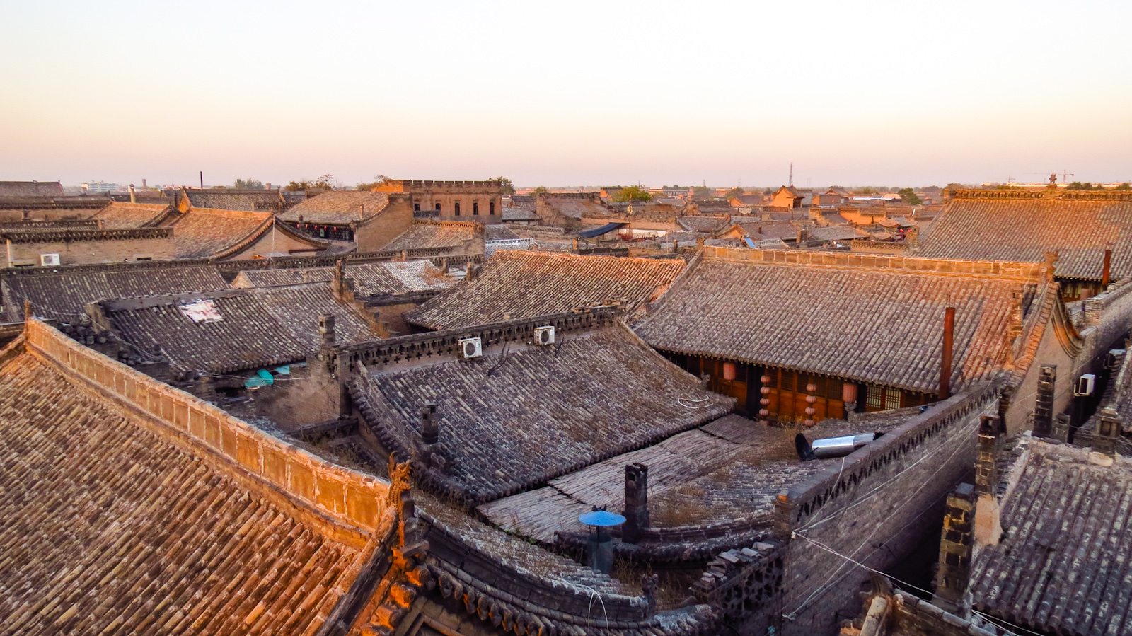 roof-colours-pingyao-at-dusk