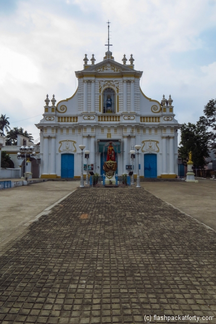 cathedral-of-our-lady-of-the-immacualate-conception-pondicherry