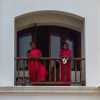 pondicherry-women-on-balcony