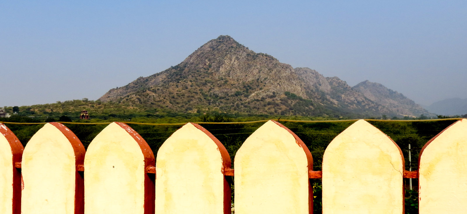 mountain-view-from-pushkar-heritage-hotel