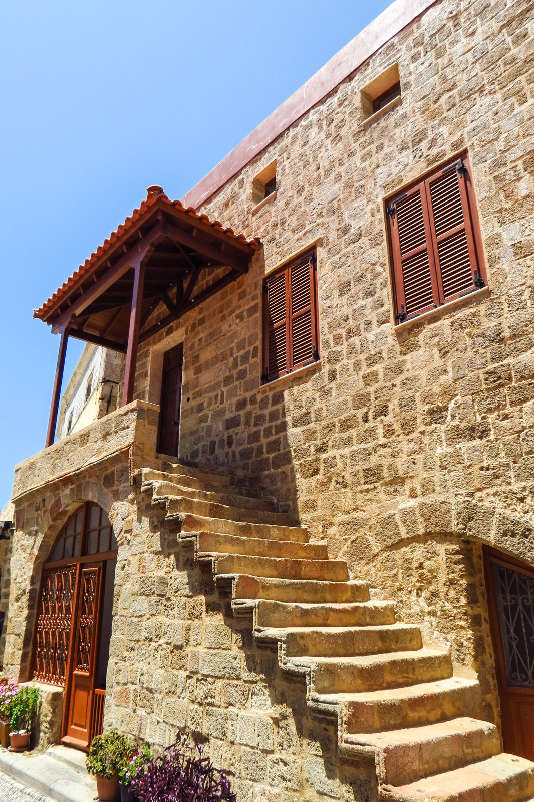 house-steps-rhodes-old-town
