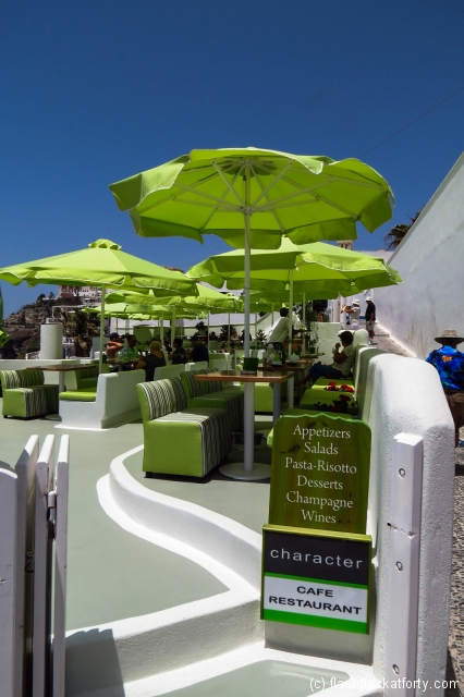fancy-cafe-fira-old-town-santorini
