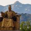 king-sejong-statue-seoul-korea