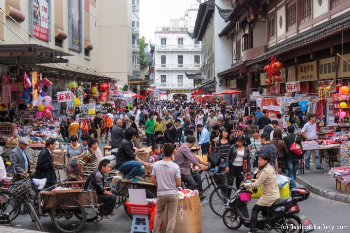 yu-yuan-garden-market-entrance