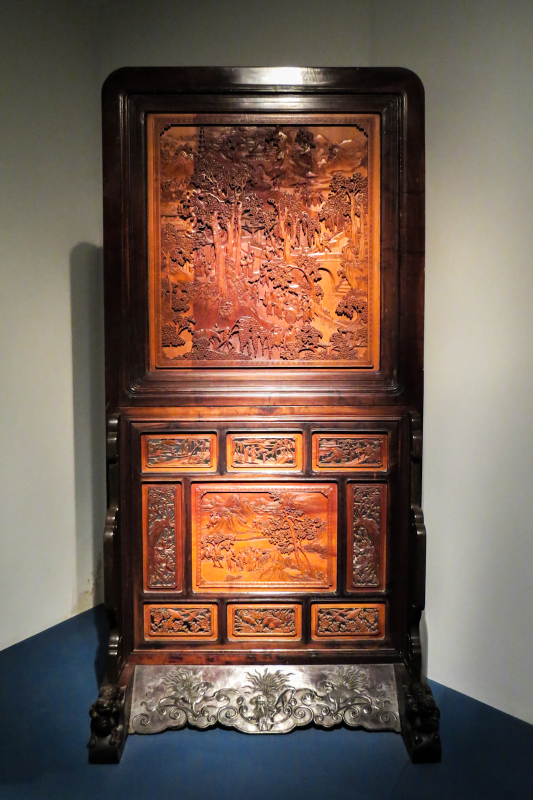 chinese-furniture-national-museum-shanghai