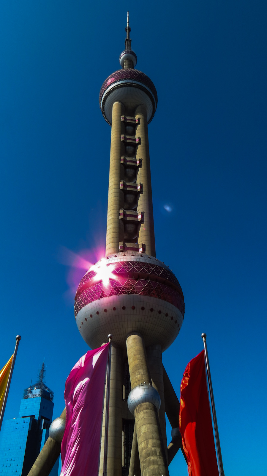 pearl-tv-tower-and-sunlight-reflection-shanghai