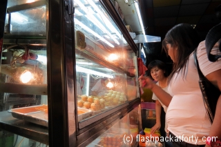 street-food-decisions-singapore