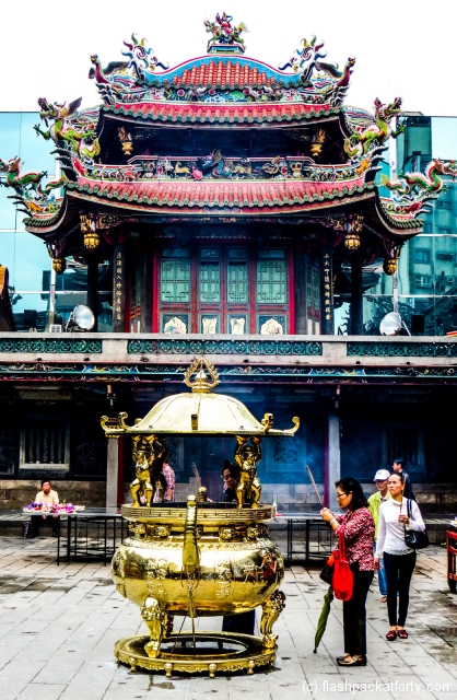 longshan-temple-taipei