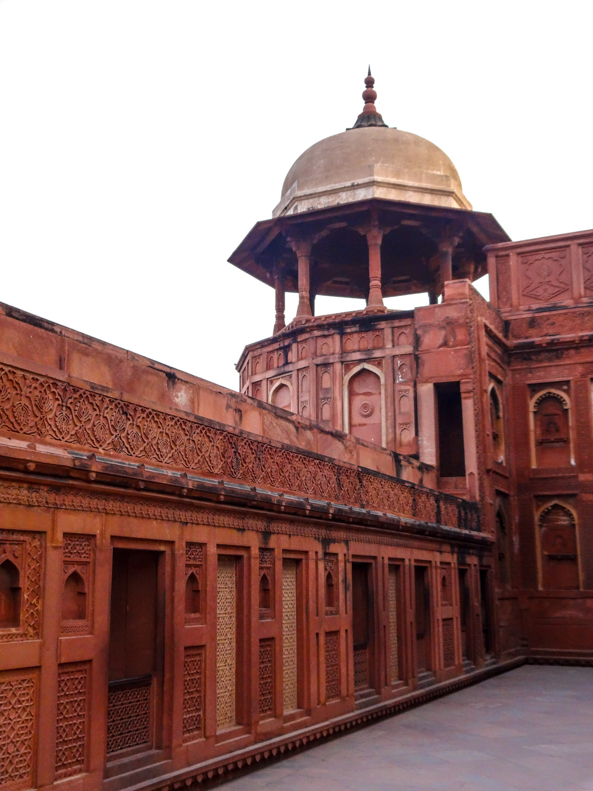 agra-for-dome-and-red-stone-work