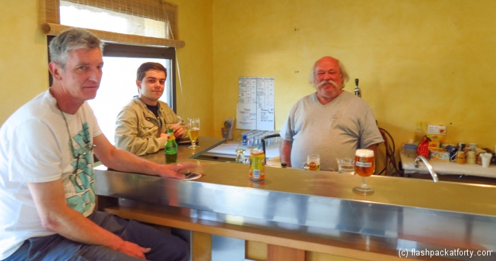 trilla-barman-and-locals