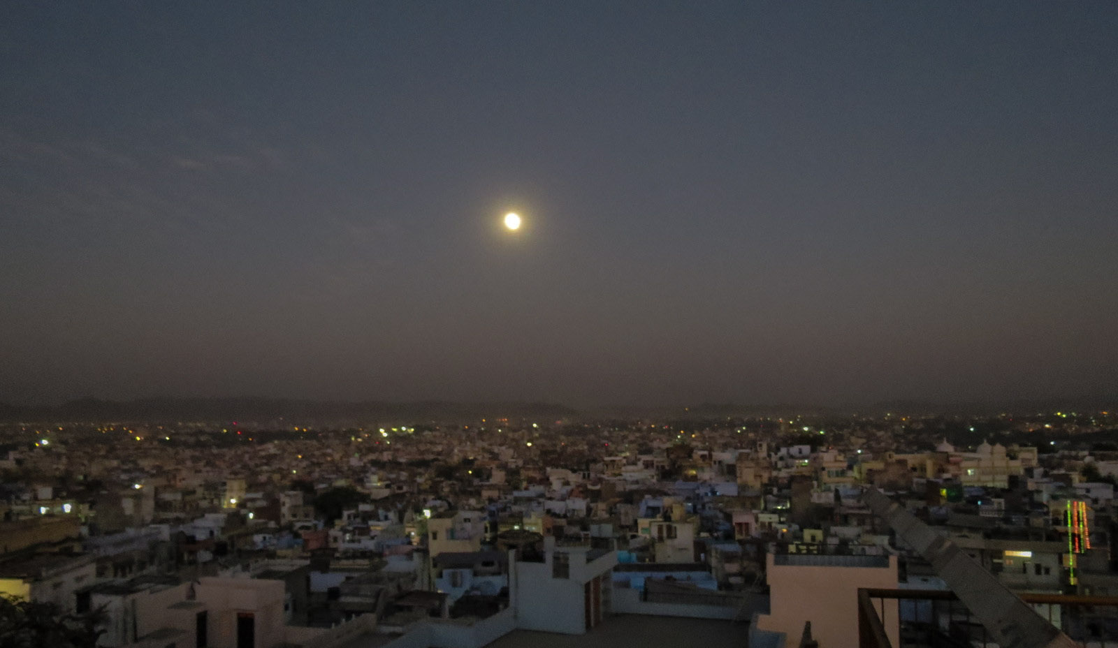 moon-over-udaipur