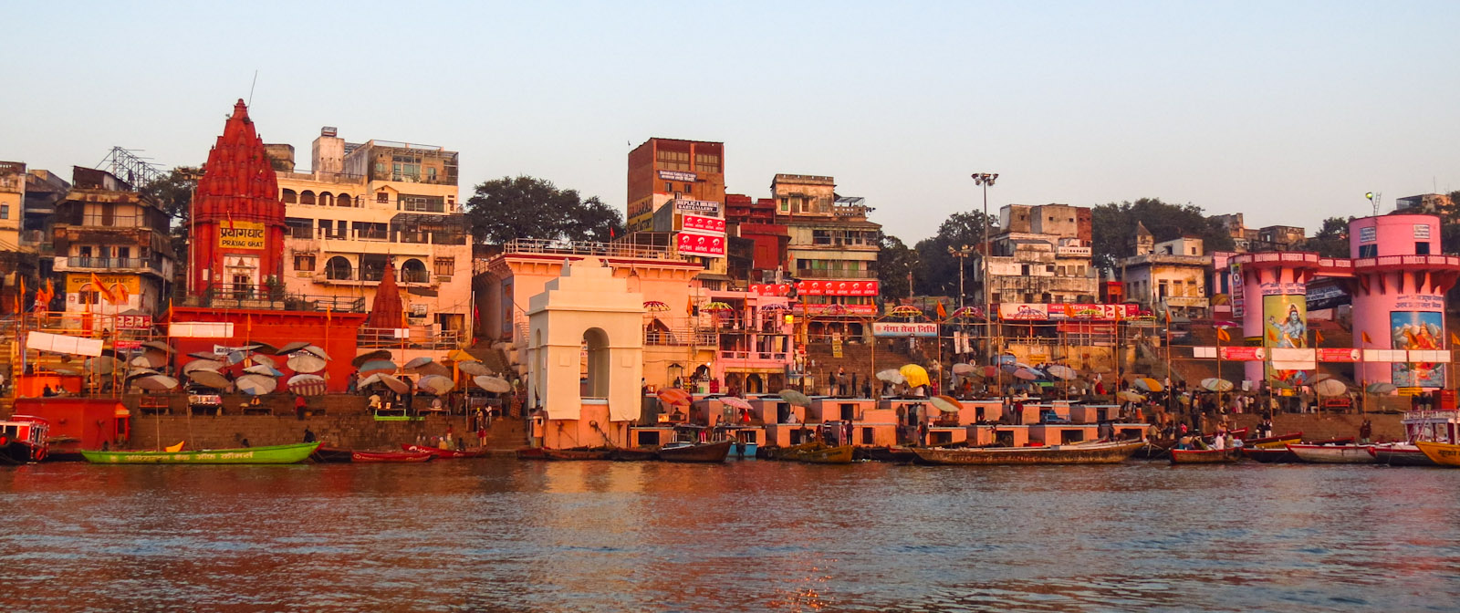 sunrise-at-the-ghats-varanasi