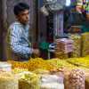 phuri-seller-varanasi-markets