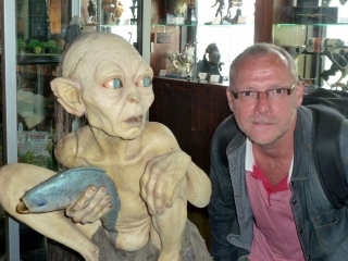 craig-and-gollum-weta-cave