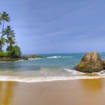 What makes Sri Lanka such a popular destination for travellers?